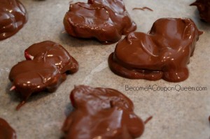 chocolate covered strawberry hearts step 3
