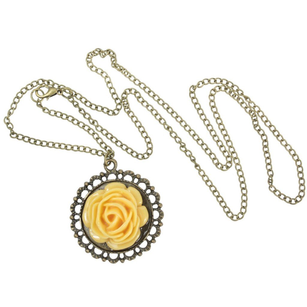 flower necklace