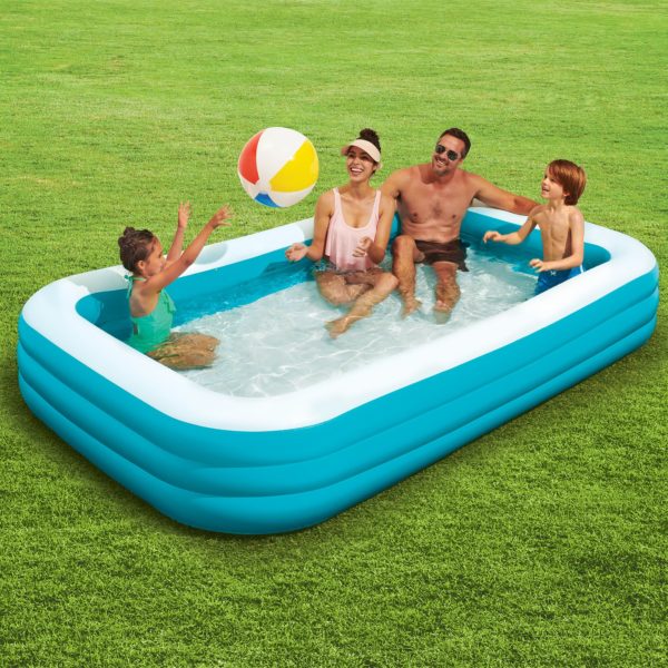 Deluxe Family Swimming Pool