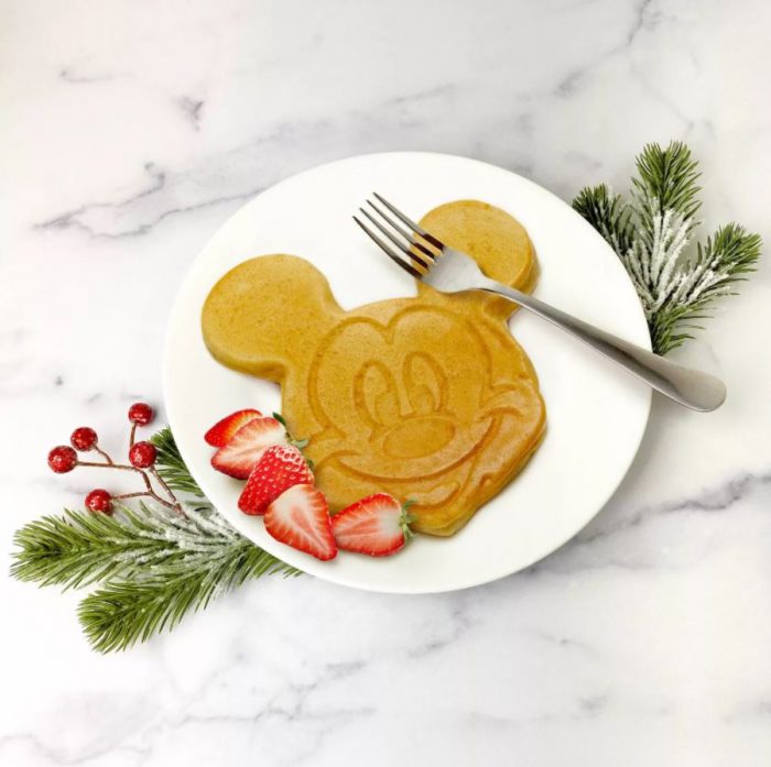 Mickey Mouse Holiday Pancake Skillet Set