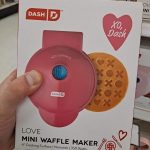 CUTE Dash XOXO Waffle Maker - Perfect for Valentine's Day!