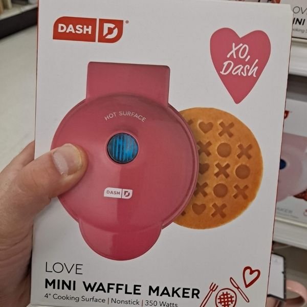 Dash Mini Waffle Makers as low as 8.49! CUTE Holiday Designs!