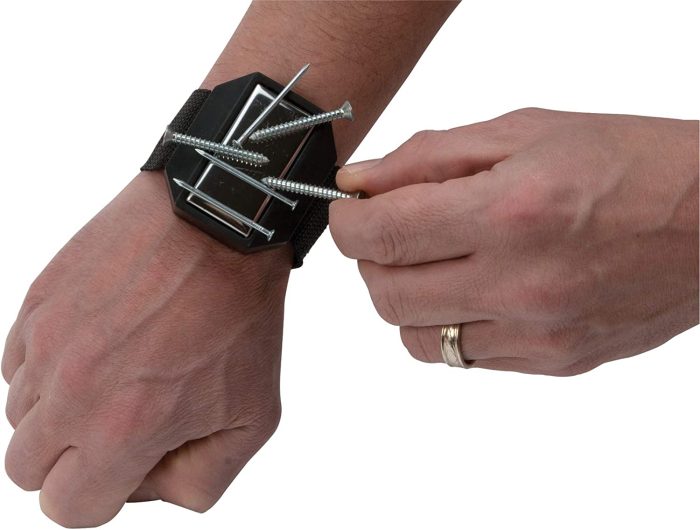 Magnetic Wristband for Screws and Nails