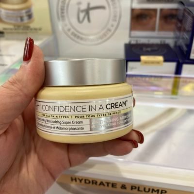 It Cosmetics Confidence In A Cream Moisturizer on Sale