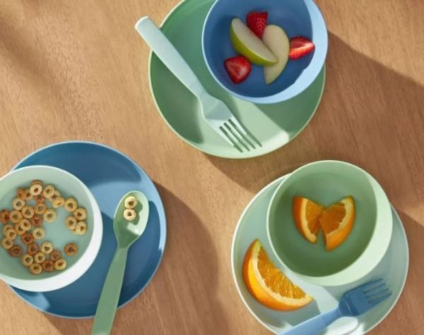 Plastic Dinnerware Set on Sale