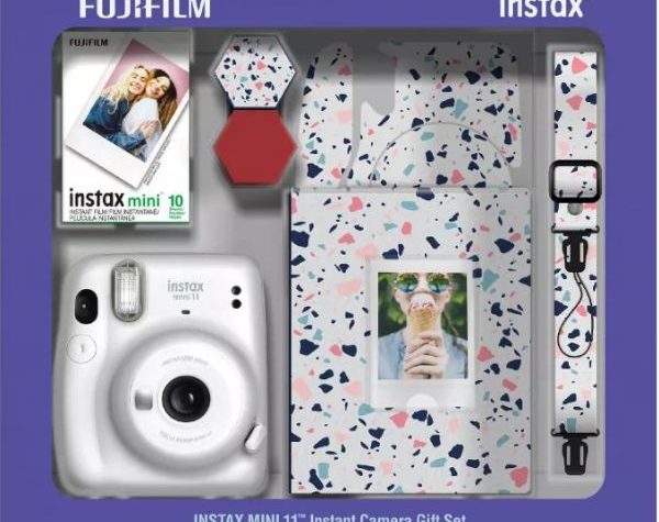 Fujifilm Instax Mini 11 Camera on Sale