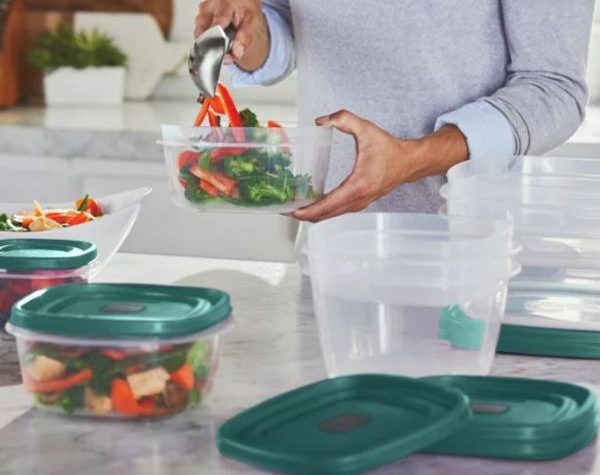 Rubbermaid Food Storage Containers on Sale