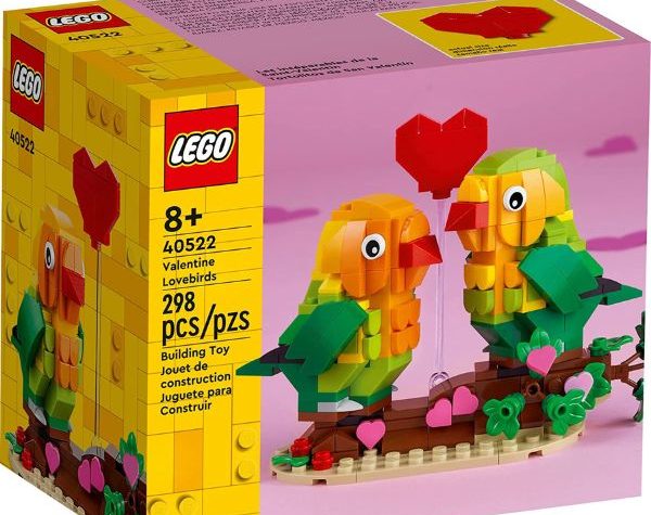 LEGO Valentine Lovebirds Building Kit on Sale