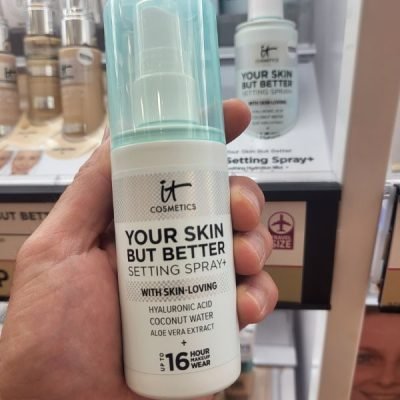 It Cosmetics Setting Spray on Sale