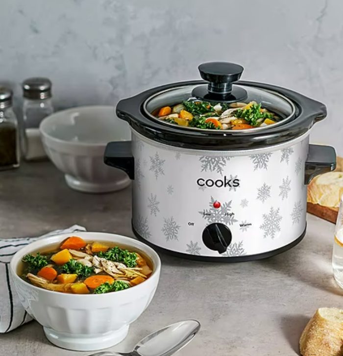 Cooks Festive Holiday Slow Cookers on Sale